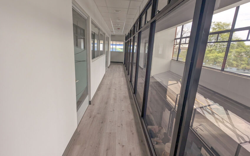 Oficina Clase A de 300 m2 en Centro Corporativo Internacional Barrio Don Bosco