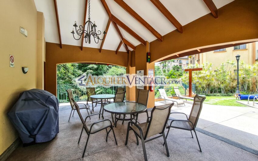 Apartamento amueblado en 1er nivel en San Rafael Escazú