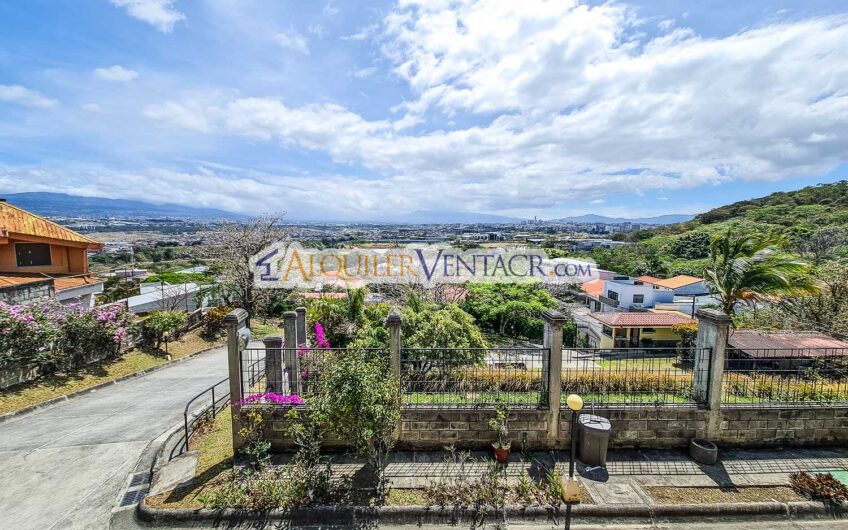 Condo de 350 m2 con full vistas / terraza y línea blanca en Guachipelín Escazú