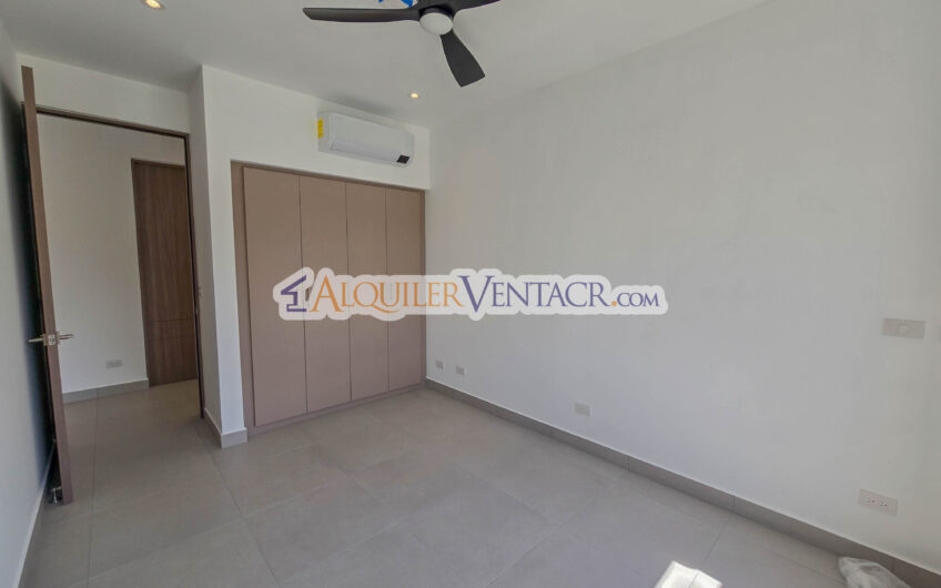 Lindora Santa Ana! Lujoso apartamento x Valle del Sol