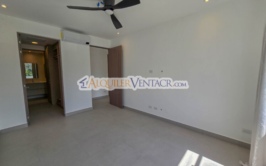 Lindora Santa Ana! Lujoso apartamento x Valle del Sol