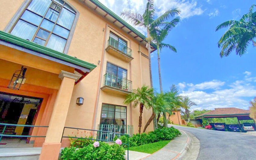 Apartamento amueblado en 1er nivel en San Rafael Escazú