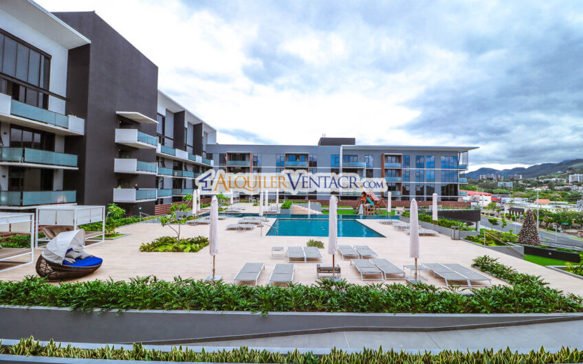 Escazu Village! Apartamento amueblado de 2 habitaciones / balcón