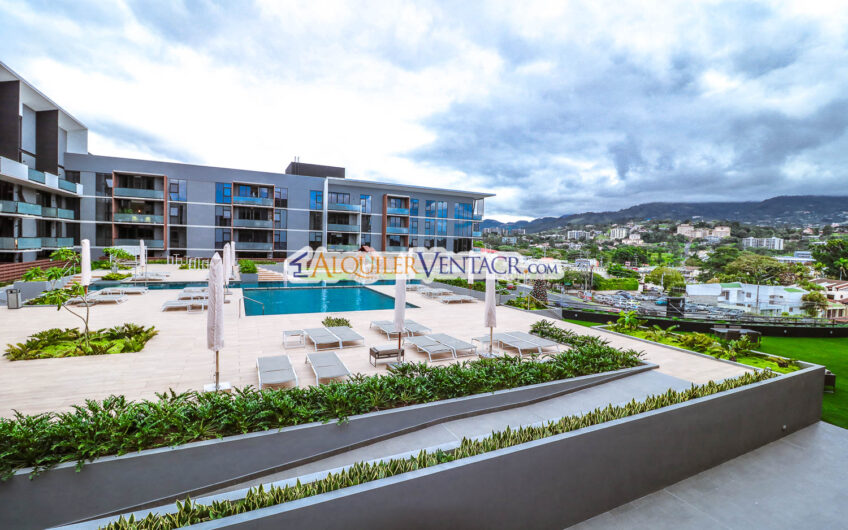 Escazu Village! Apartamento amueblado de 2 habitaciones / balcón