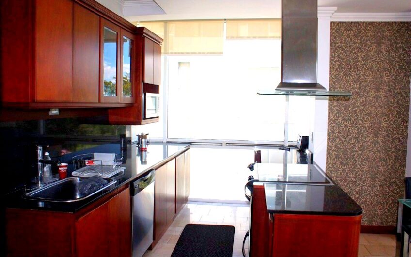 Apartamento de 3 habit.+ de servicio x La Paco San Rafael Escazú