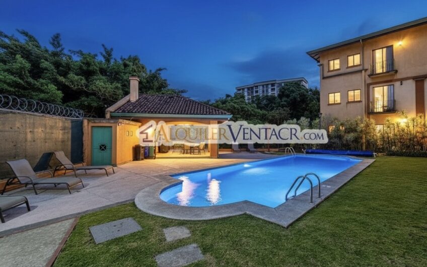 Apartamento amueblado en 1er nivel en San Rafael Escazú